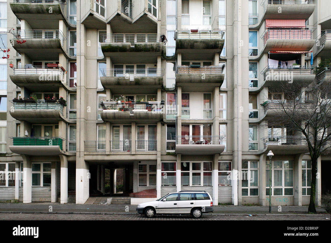 Berlino, Germania, edifici residenziali con insolita facciata design in Wedding Gesundbrunnen Foto Stock