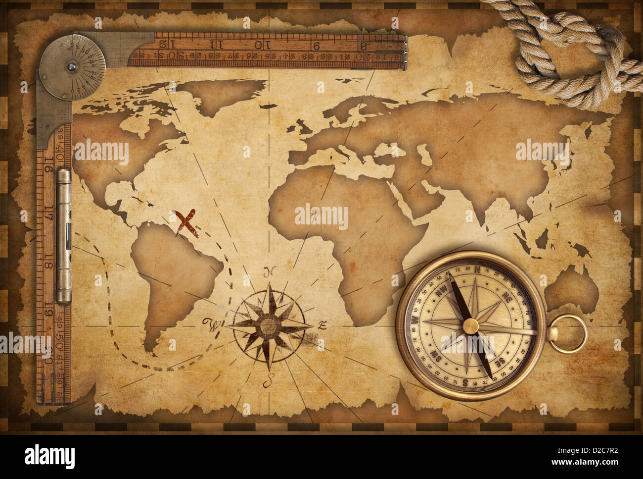 Età mappa del tesoro, righello, corda e ottone antico compass still life Foto Stock