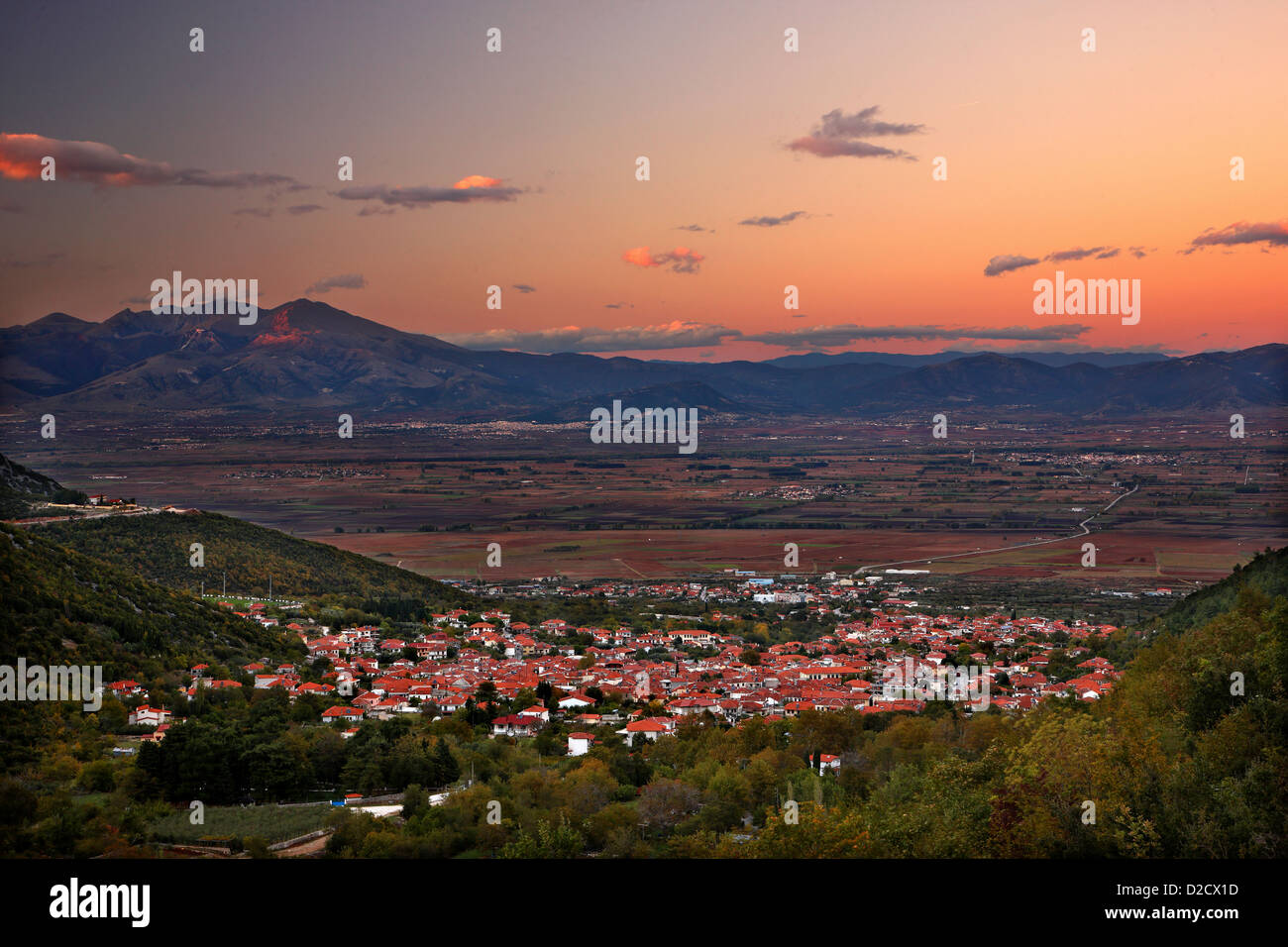 Nikisiani villaggio ai piedi della montagna di Pangeo, Kavala, Macedonia, Grecia. Foto Stock