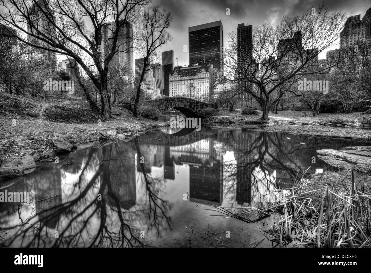 Gapstow Bridge è una delle icone del Central Park di Manhattan a New York City Foto Stock