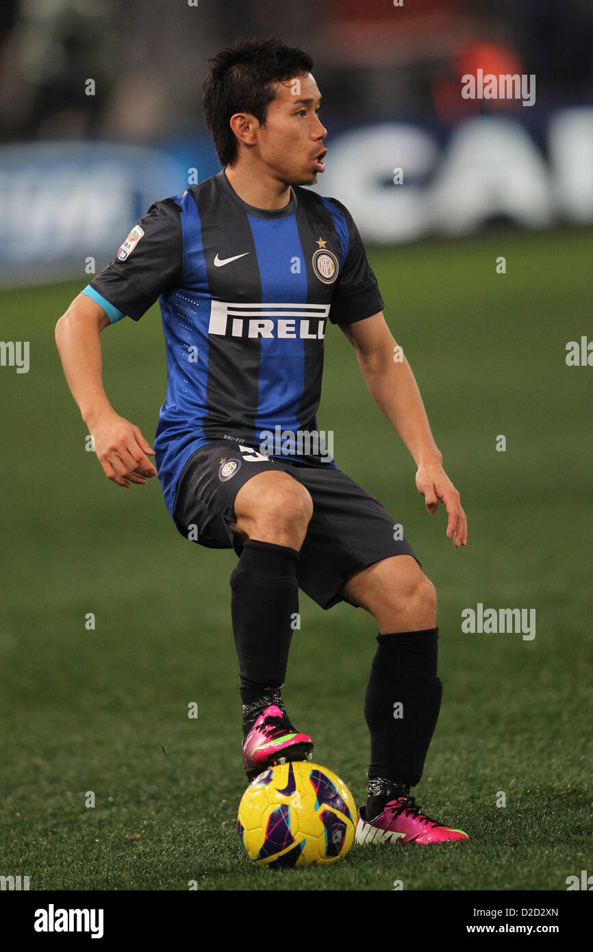 20.01.2013 Roma, Italia. Yuto Nagatomo in azione durante la serie di una partita tra Roma e Inter Milan dallo Stadio Olympico. Foto Stock