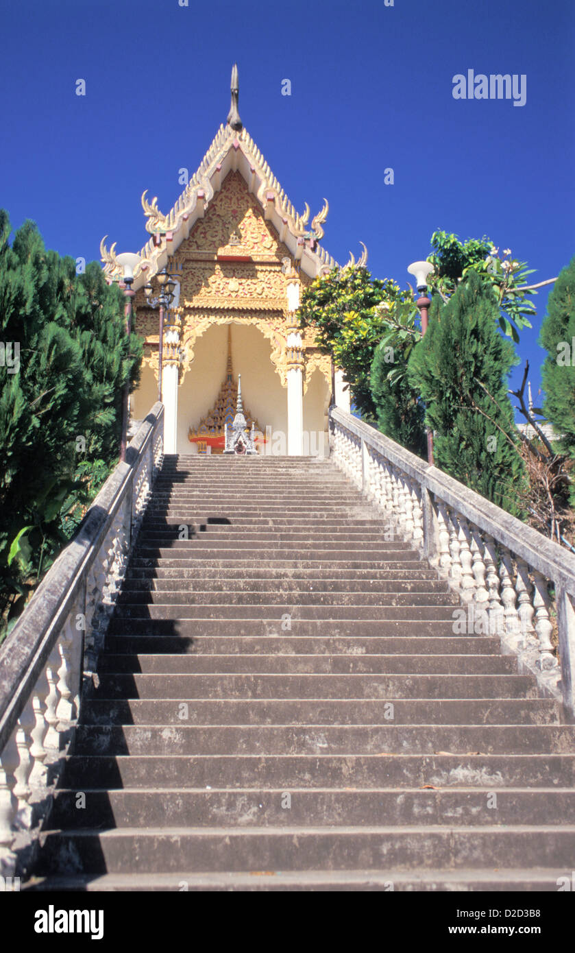 Thailandia, Tha Ton, Chiang Rai Regione, Wat Tha Ton, scala di accesso alla costruzione del tempio. Foto Stock