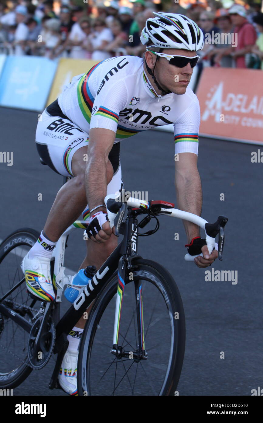 Campione del mondo Philippe Gilbert del BMC Racing team di equitazione in popoli scelta classico del Santos Tour Down Under 2013 ad Adelaide nel Sud Australia il 20 gennaio 2013 Foto Stock