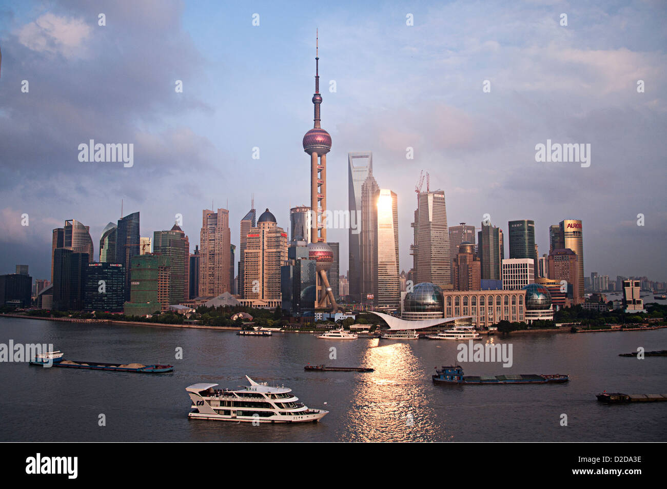 Bund Shanghai Oriental Pearl TV Tower Foto Stock