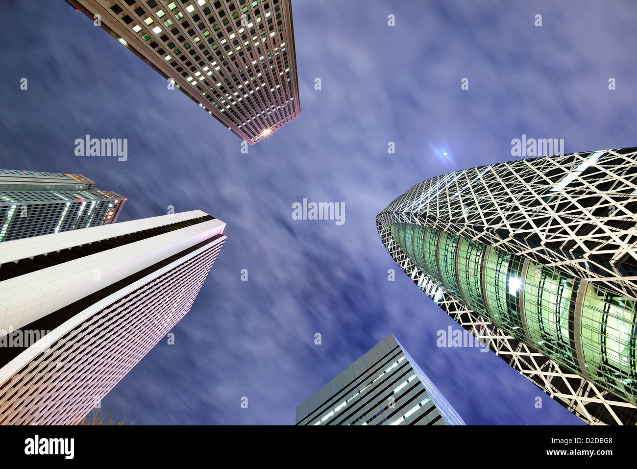 Alta sorge in Shinjuku di Tokyo, Giappone. Foto Stock