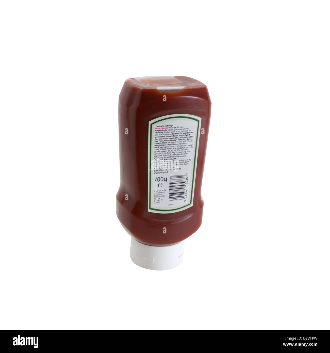 Bottiglia di Tesco a proprio marchio tomato ketchup 700g posteriore informazioni prodotto isolato su sfondo bianco. Foto Stock