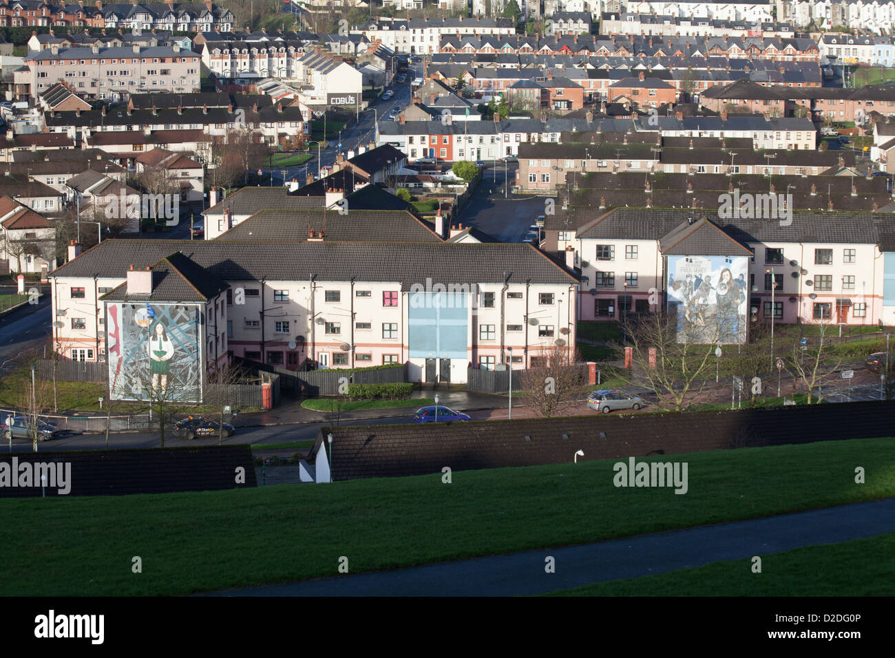 Due murali repubblicana nel Bogside Derry Londonderry Irlanda del Nord Regno Unito Foto Stock