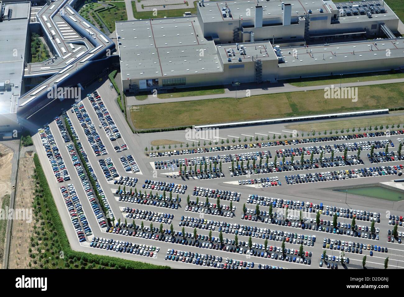 Vista su i lavori di ampliamento della fabbrica BMW di Lipsia per la produzione di automobili elettriche, 23 maggio 2012. Foto Stock
