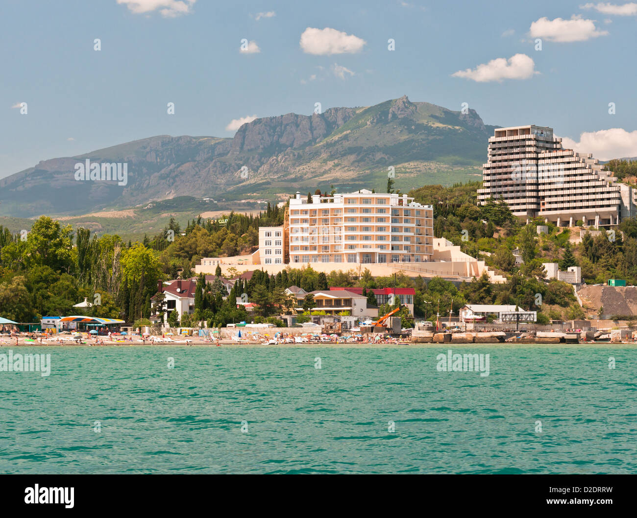 Mar nero, cielo sereno, coste, Crimea, giorno dell'Europa orientale, luogo famoso, foresta, geologia, ad alto angolo di visione, in alto, orizzonte, Foto Stock