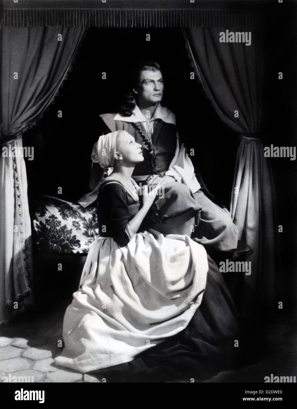 LA BELLE ET LA BETTE (1946) Jean Marais e JOSETTE DAY, Jean Cocteau (DIR) BLBT 005 COLLEZIONE MOVIESTORE LTD Foto Stock