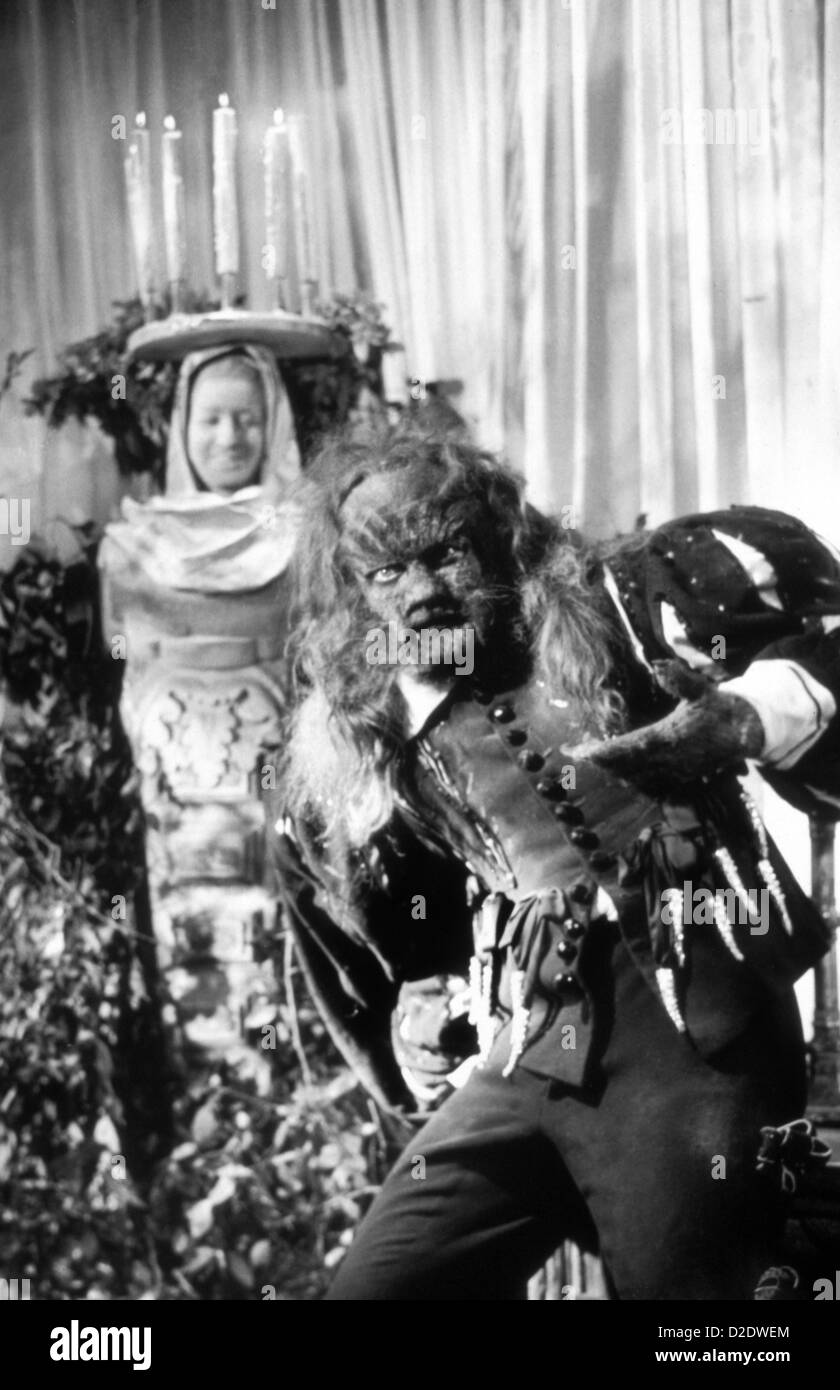 LA BELLE ET LA BETTE (1946) Jean Marais, Jean Cocteau (DIR) BLBT 009 COLLEZIONE MOVIESTORE LTD Foto Stock