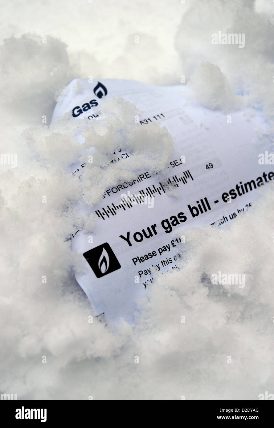 Bolletta del gas in Snow ri carburante invernale riscaldamento bollette crescenti costi dell'energia elettricità calore home casa isolamento pagamento freddo Regno Unito Foto Stock