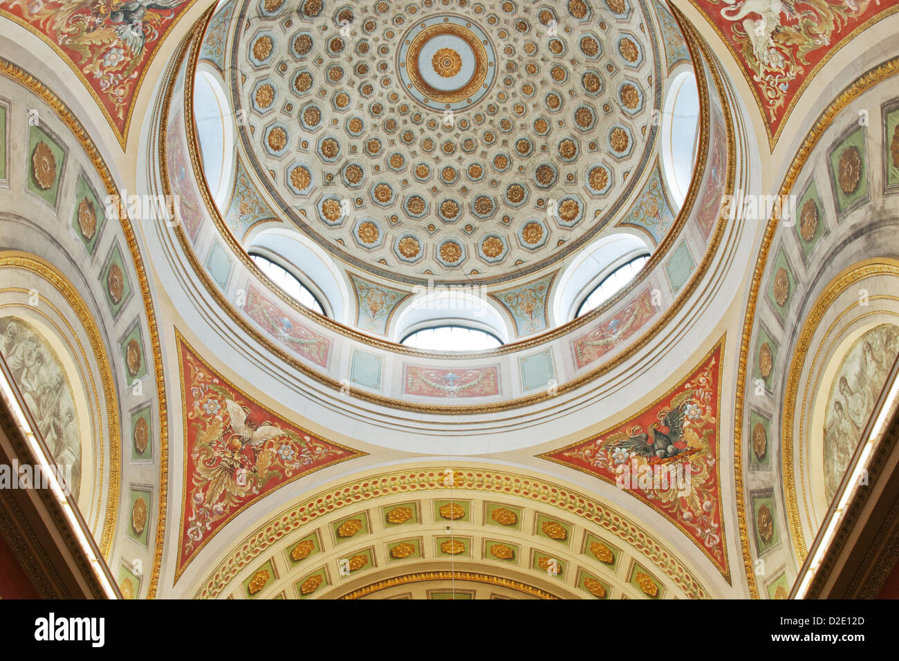 La parte interna del soffitto a cupola di Helsinki University Library. Foto Stock