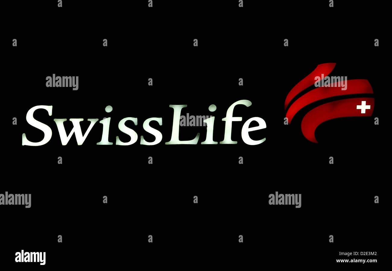 Zurigo, Svizzera, insegna al neon di Swiss Life Foto Stock