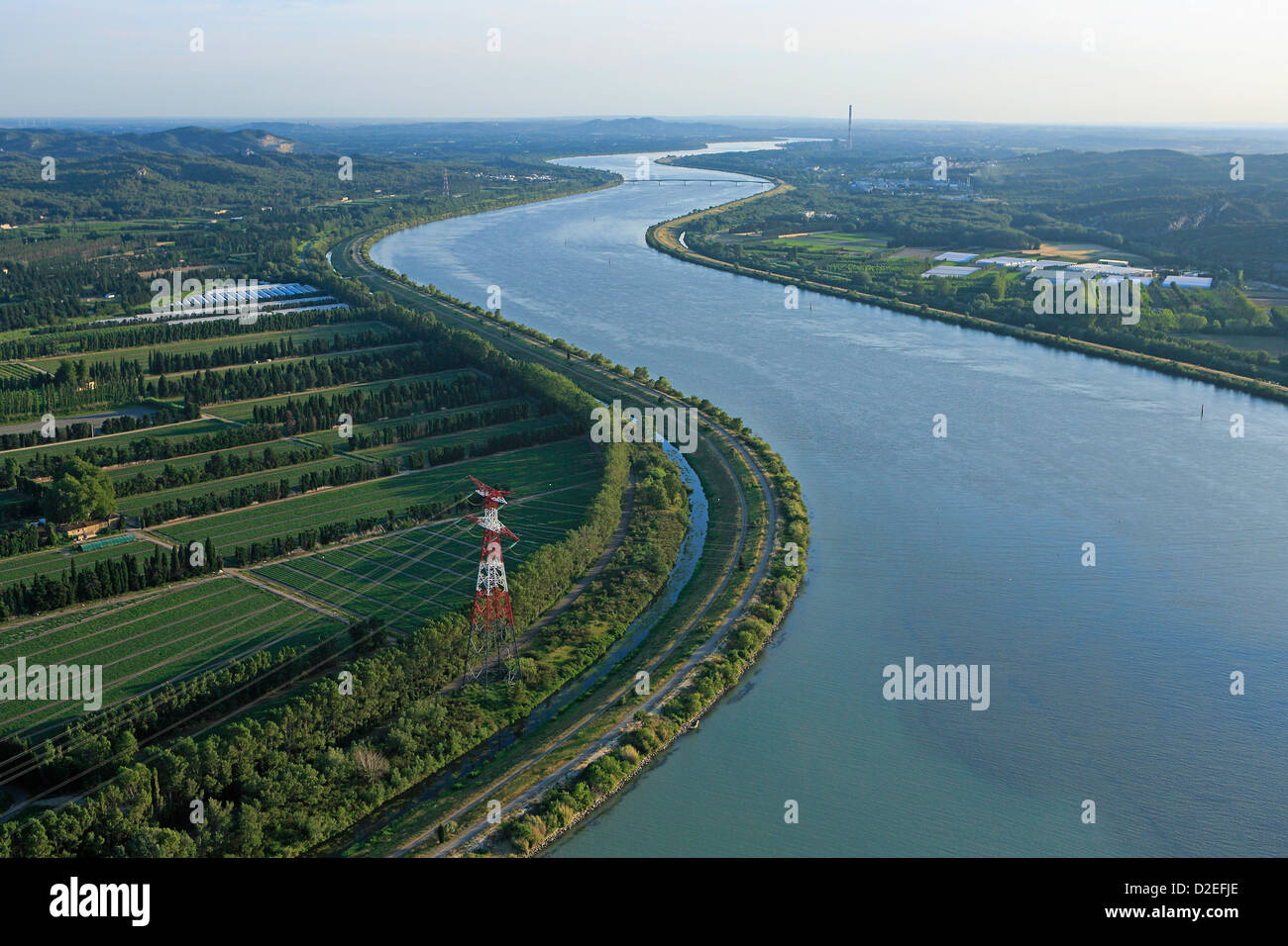 Francia, Bouches-du-Rhone (13), il fiume Rodano, vista aerea del Rodano, a sud di Tarascon (foto aeree) Foto Stock