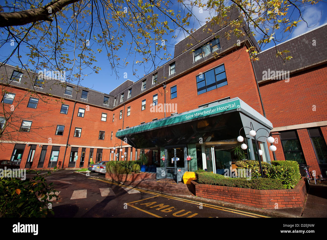 Apertura ufficiale della guglia Healthcare Whalley gamma Manchester exterial raffigurato all'ospedale di ingresso Foto Stock