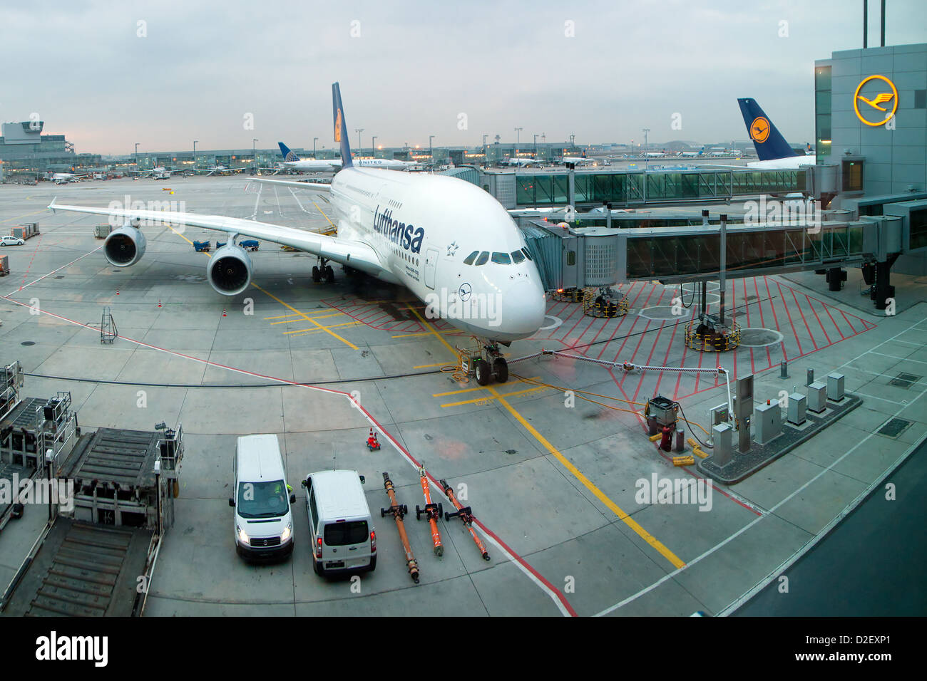 Lufthansa A380 all'Aeroporto Internazionale di Francoforte (2013) Foto Stock