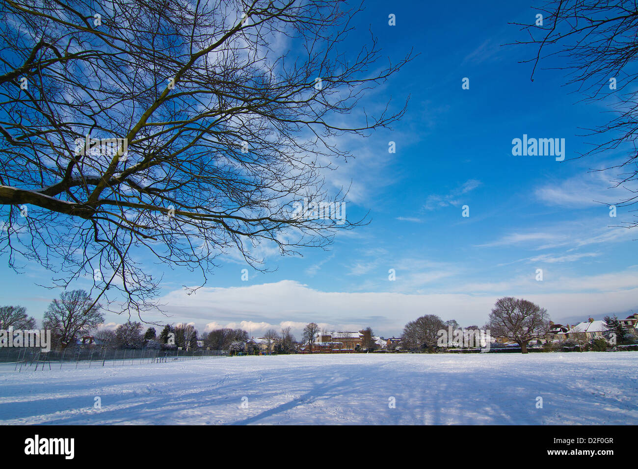 Neve invernale parco coperto a Croydon Surrey Regno Unito Foto Stock