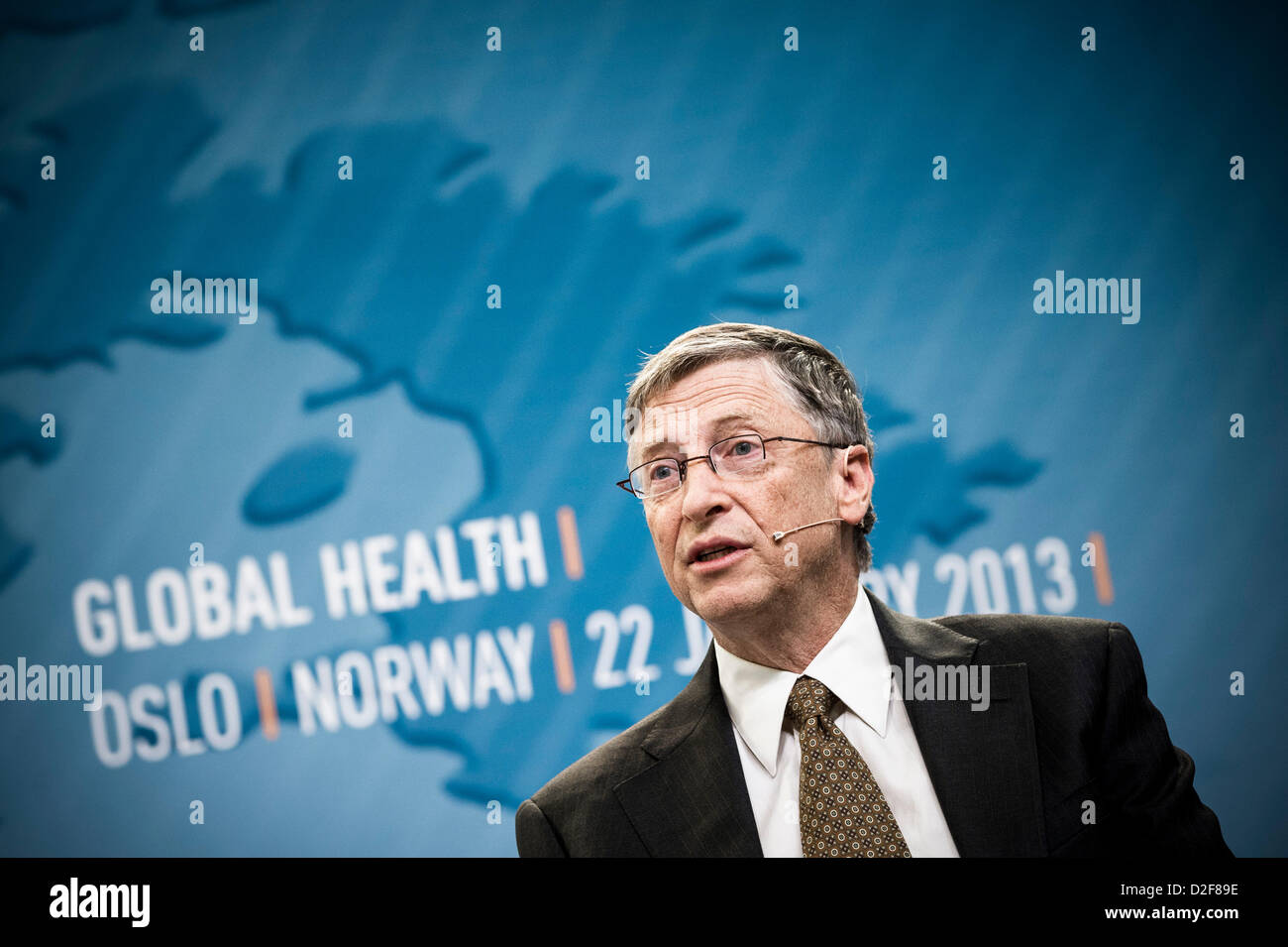 Oslo, Norvegia. Il 22 gennaio 2013. Bill Gates durante la discussione sulla salute internazionale con PM norvegese Jens Stoltenberg a Astrup Fearnley Museum di Oslo. Foto Stock