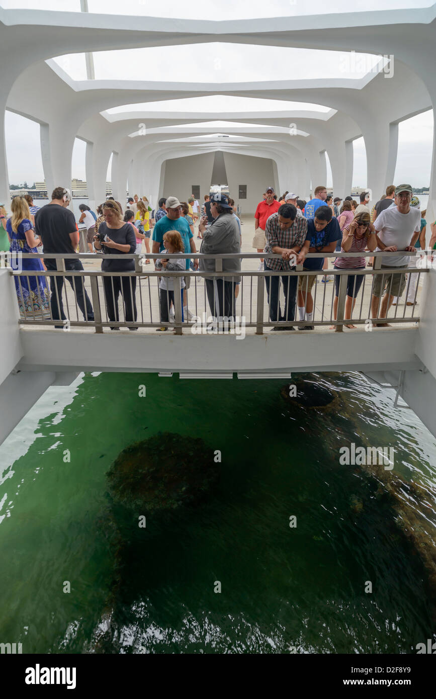 USS Arizona Memorial, Pearl Harbor, Oahu, Hawaii, STATI UNITI D'AMERICA Foto Stock