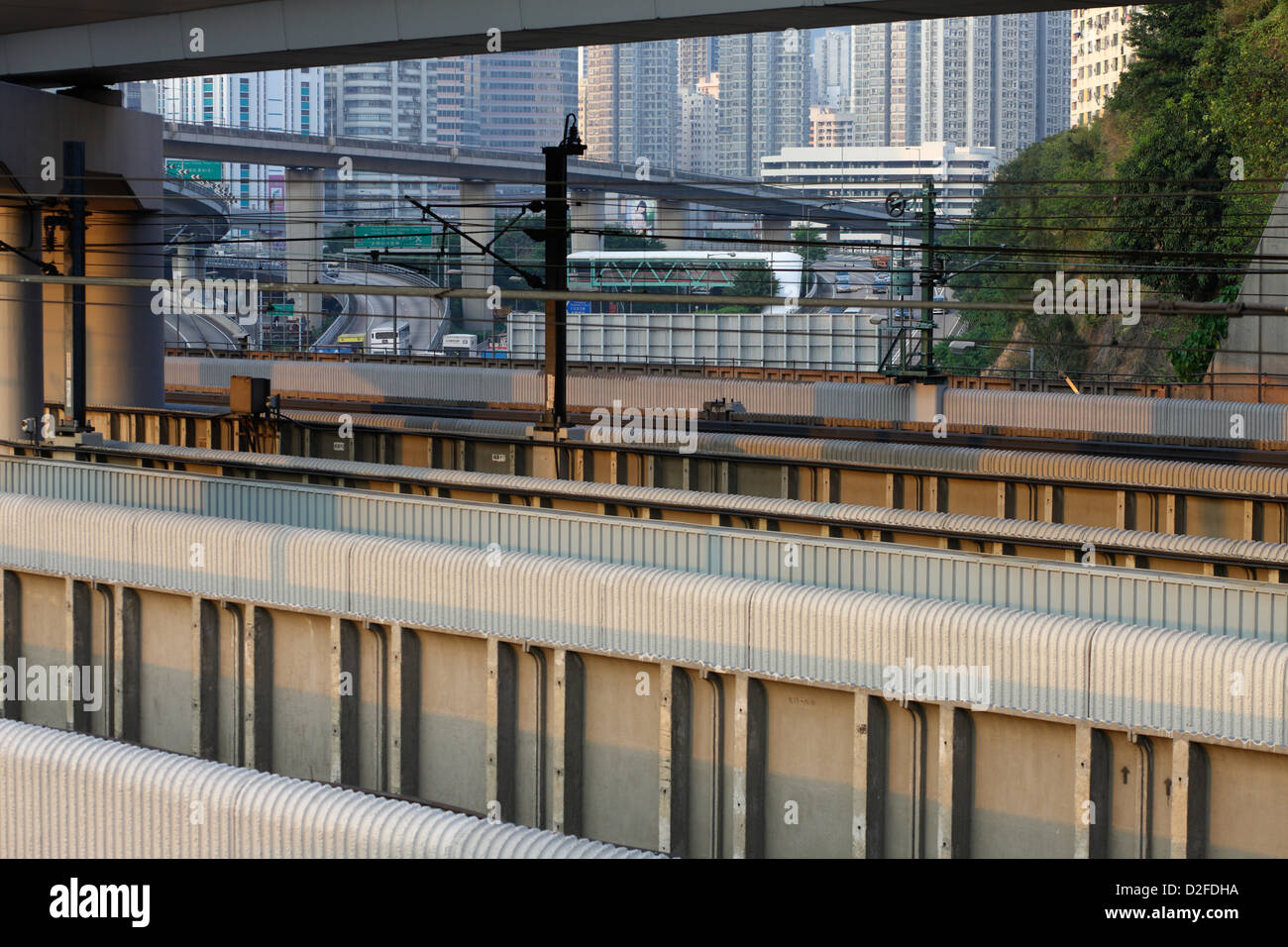 Hong Kong, Cina e Bahnbruecken Strassenbruecken off a Lai King Foto Stock