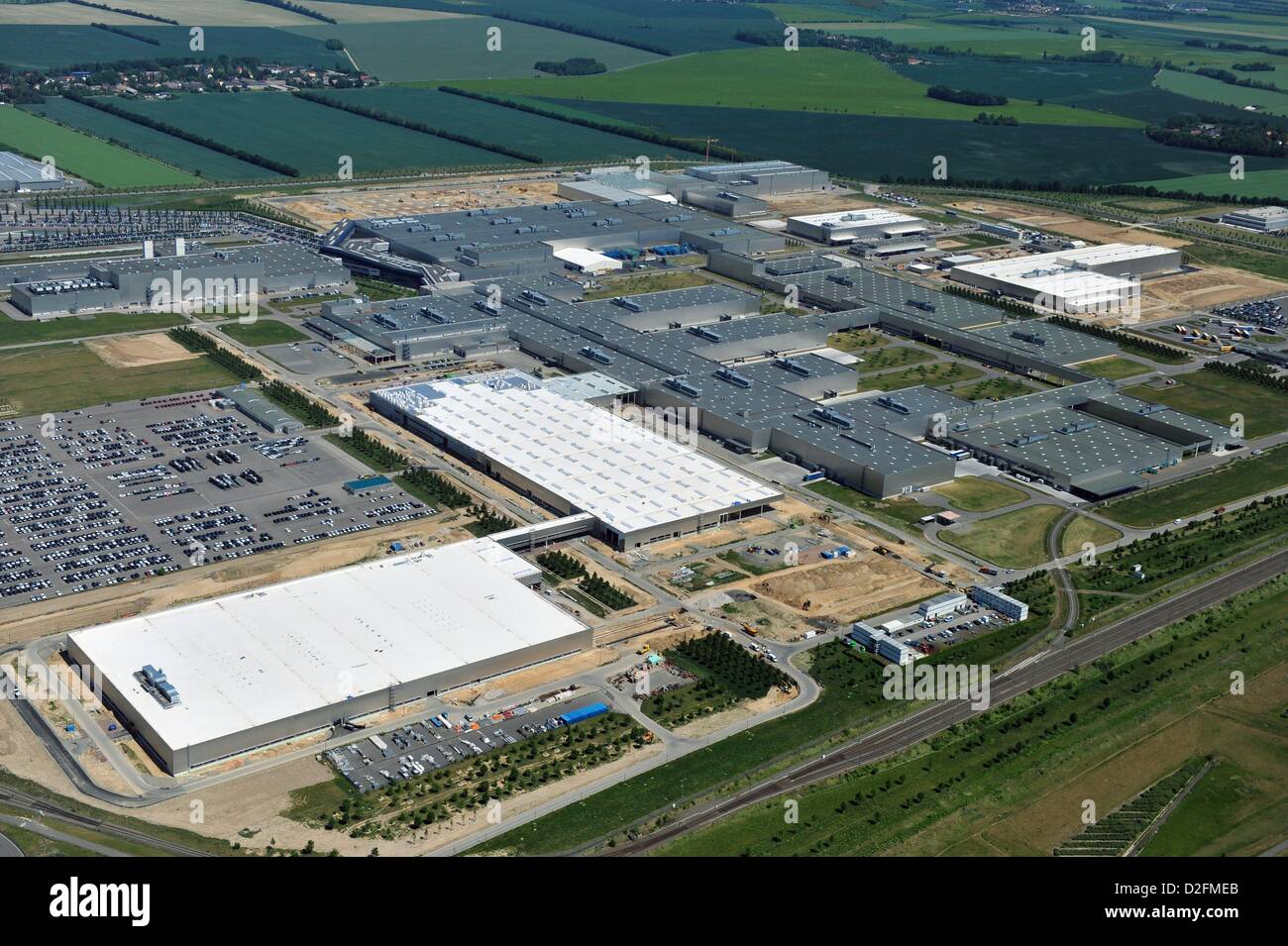 Vista su i lavori di ampliamento della fabbrica BMW di Lipsia per la produzione di automobili elettriche, 23 maggio 2012. Foto Stock