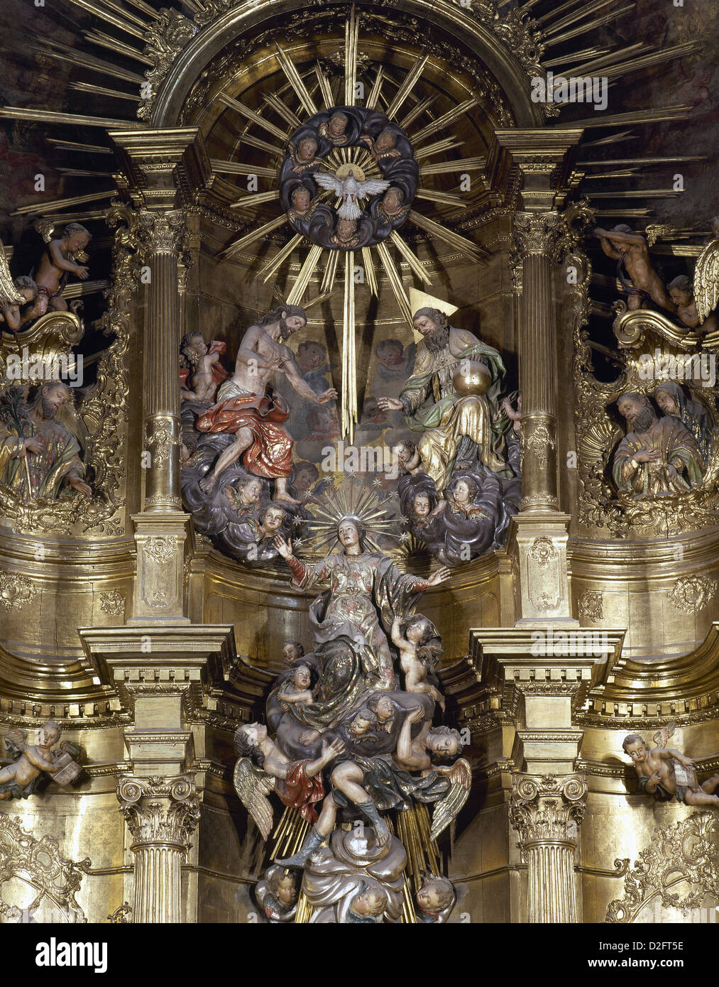 Spagna. Galizia. Mondonedo Cattedrale. Pala d altare. Vergine accompagnata dagli angeli che portano alla Trinità. Da Francisco Teran. Foto Stock