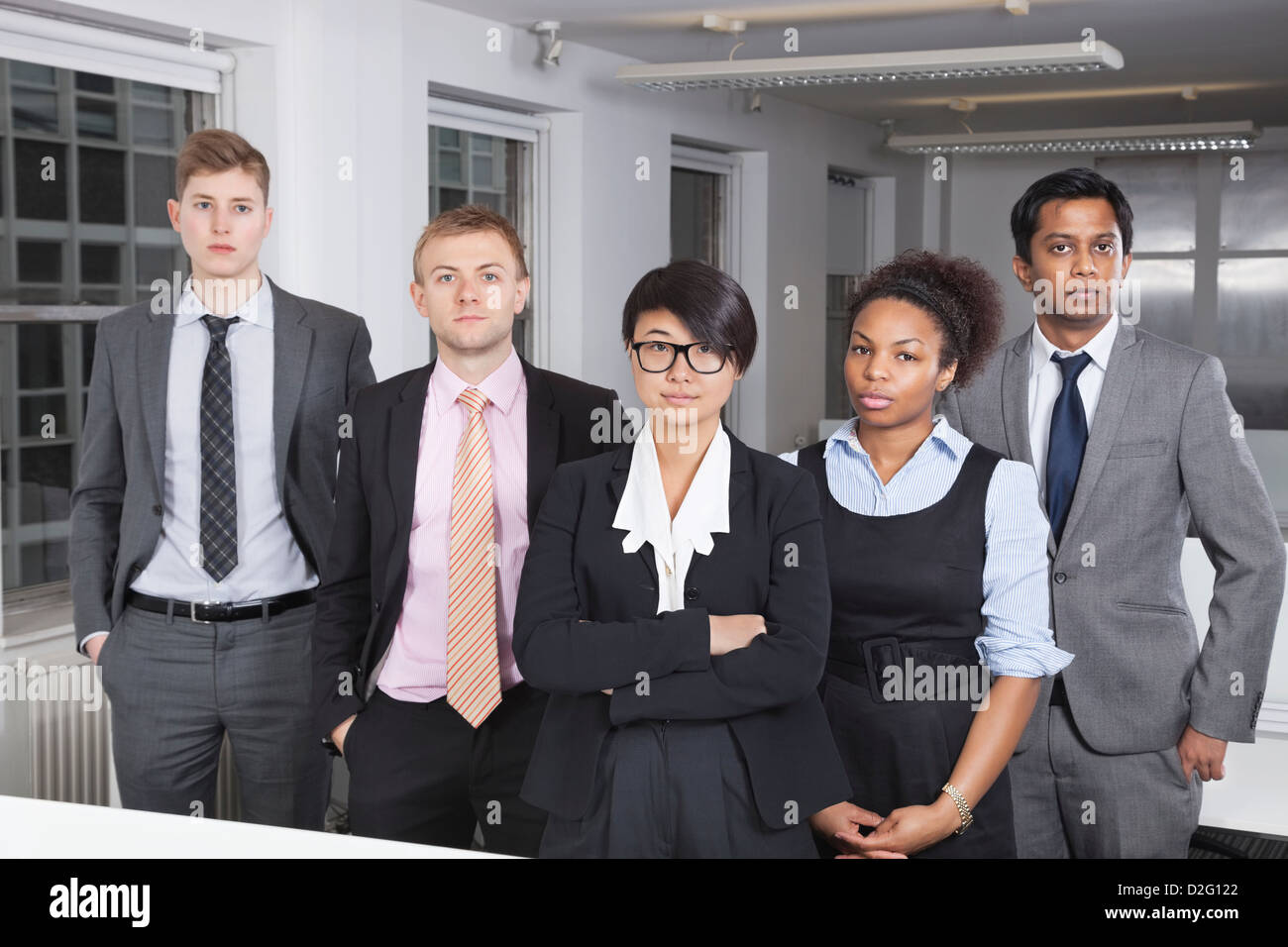 Ritratto di certi giovani multietnica business group di office Foto Stock