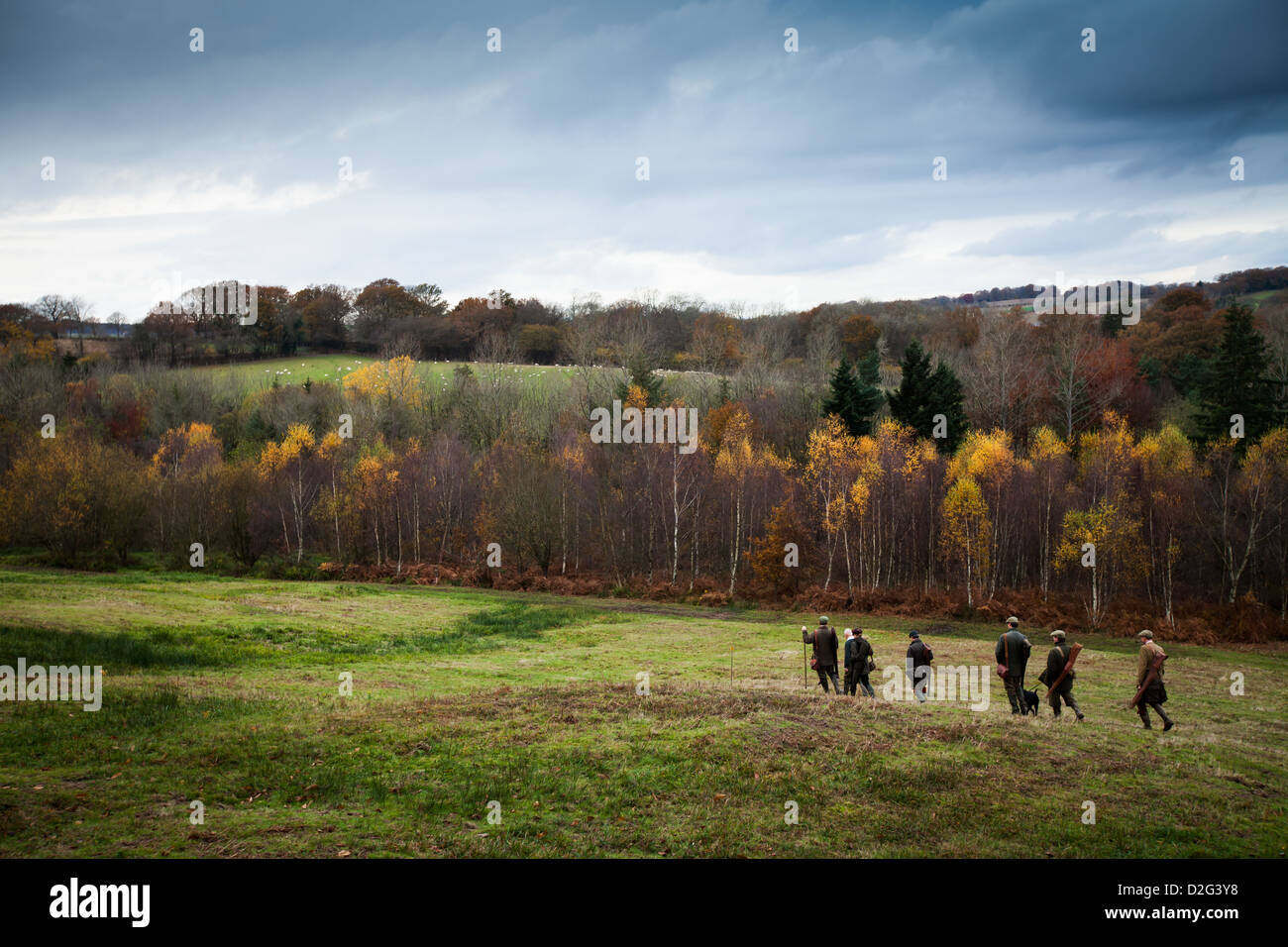 Pistole a camminare verso la prossima unità in Sussex Foto Stock