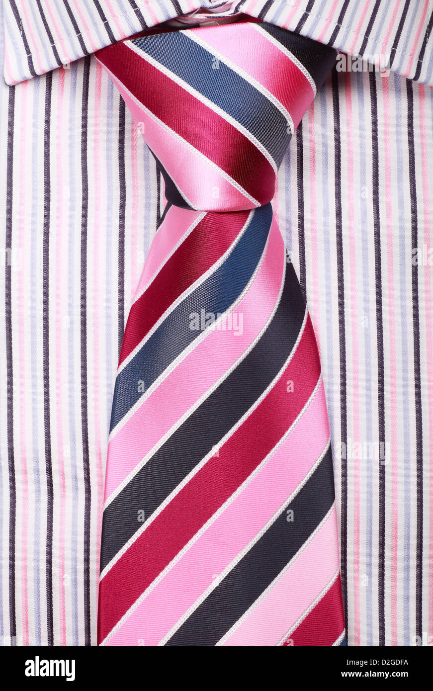 Nuova camicia e cravatta Foto Stock