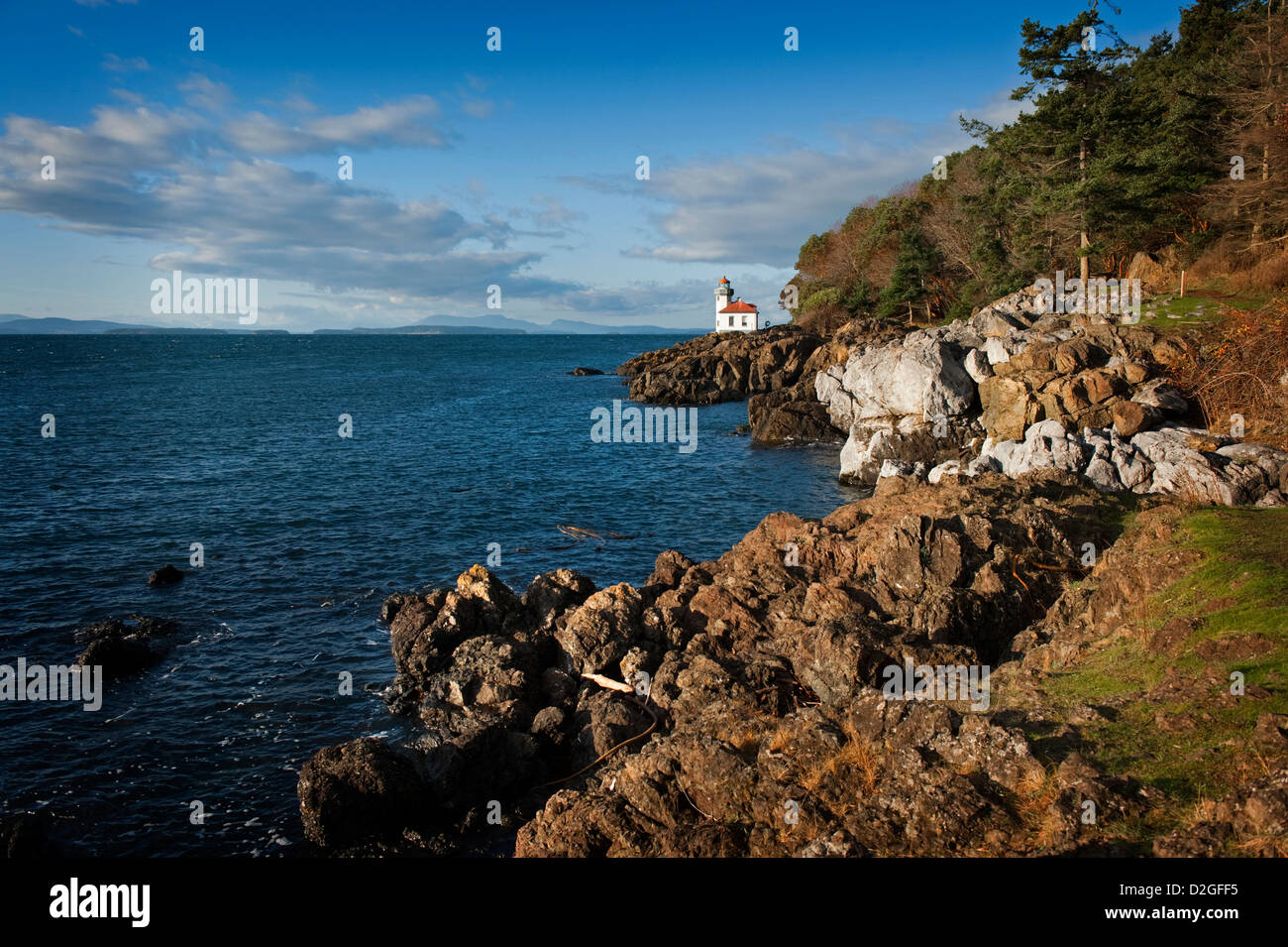 Fornace di calce faro, situato sul lato occidentale di San Juan Island su Haro stretto di Puget Sound area occidentale della Washington. Foto Stock