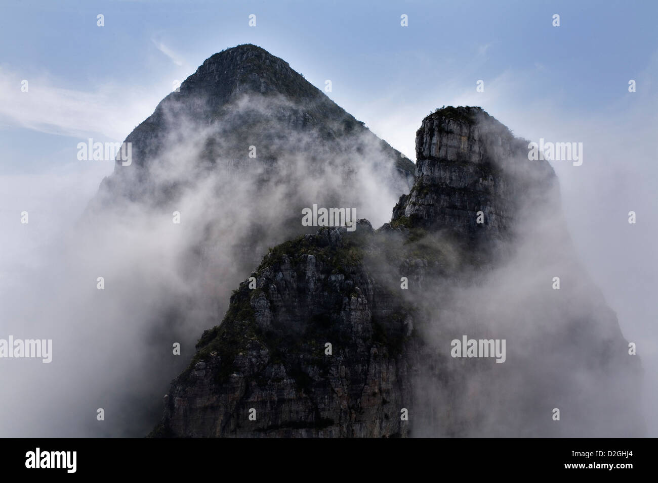 I picchi di Las Mitras a Monterrey in Messico Foto Stock