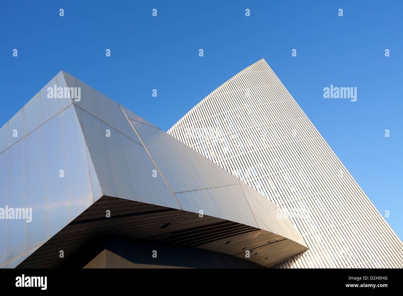 Inghilterra, Greater Manchester, Salford, luce della sera sull'Imperial War Museum Foto Stock