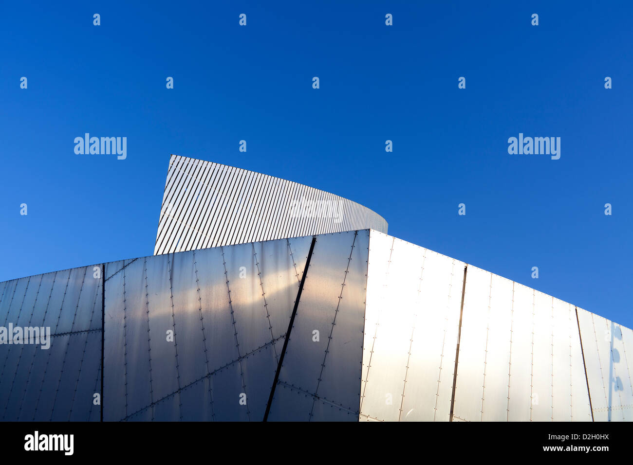 Inghilterra, Greater Manchester, Salford, luce della sera sull'Imperial War Museum Foto Stock