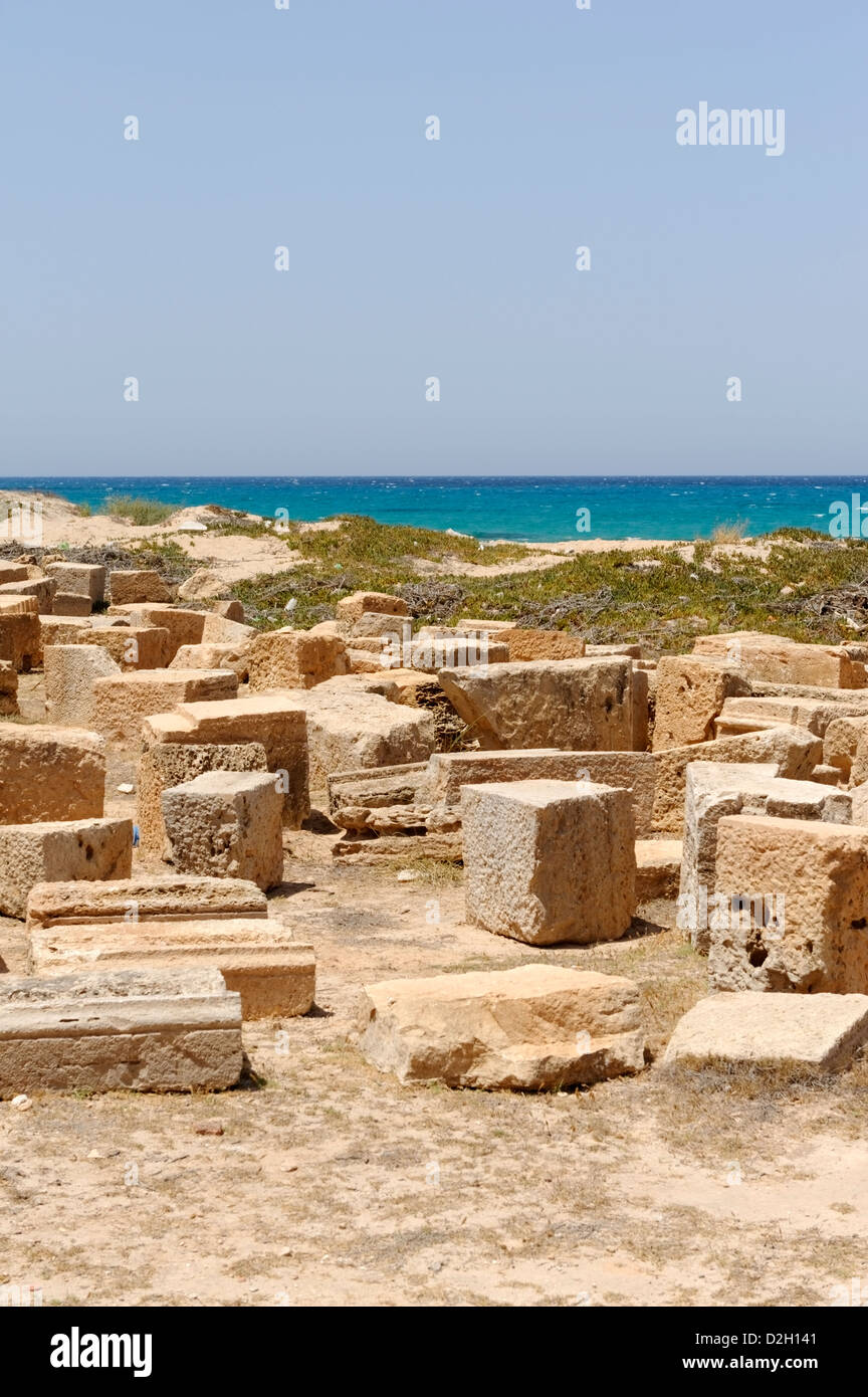 Leptis Magna. La Libia. Rovine del Circo Romano ippodromo che stabilisce tra libico del Mare Mediterraneo e anfiteatro Foto Stock