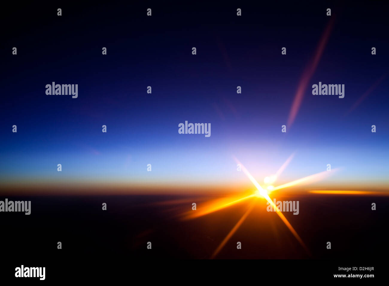 Spagna, tramonto visto attraverso la finestra di un aereo Foto Stock
