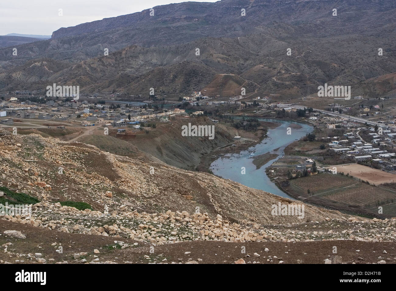 Dokan o Dukan, il fiume e la città. Una vacanza e area turistica, Kurdistan iracheno, Nord Iraq, Foto Stock