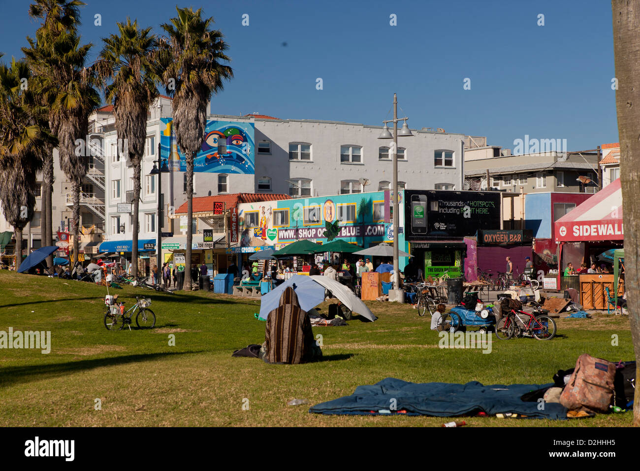 Persone senza dimora presso la spiaggia di Venezia, Los Angeles, California, Stati Uniti d'America, STATI UNITI D'AMERICA Foto Stock