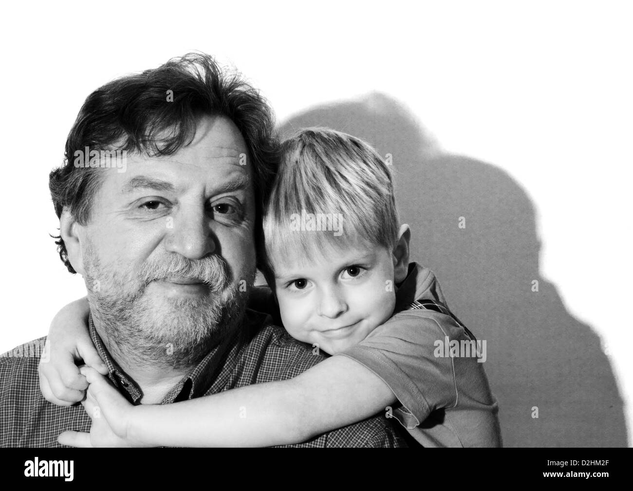 Nonno e nipote, in bianco e nero Foto Stock