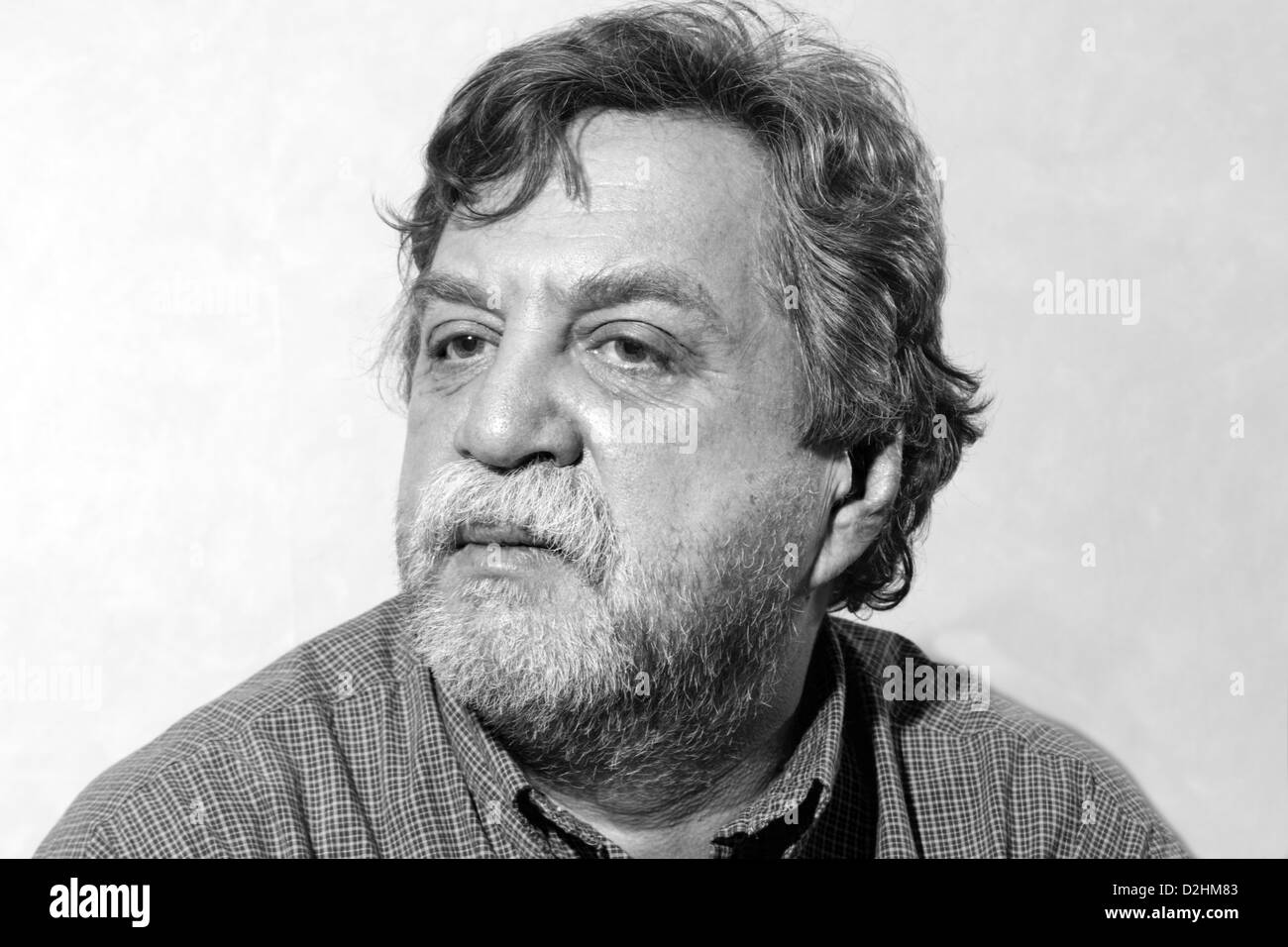 Ritratto in studio di uomo di mezza età Foto Stock