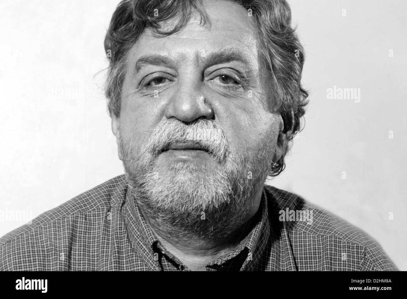 Ritratto in studio di uomo di mezza età Foto Stock