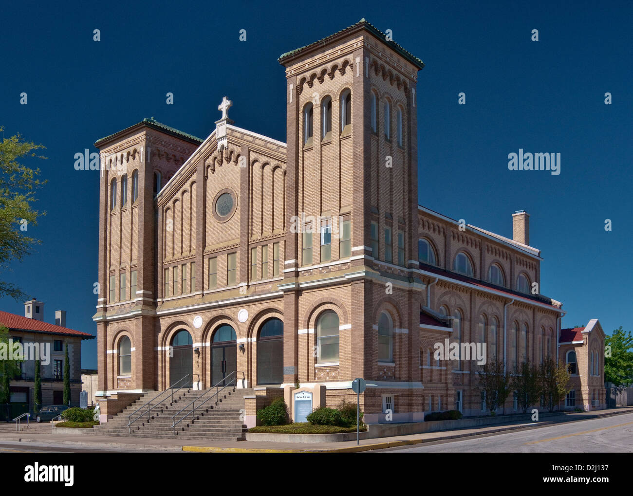 Chiesa lourdes immagini e fotografie stock ad alta risoluzione - Alamy