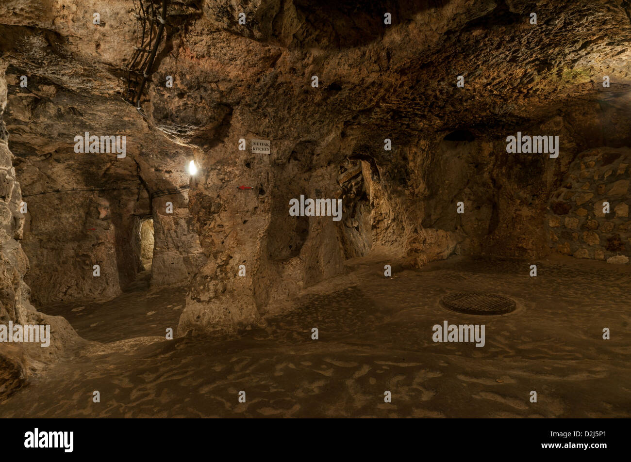 Ovaoren Underground City situato in Cappadocia, è notevole per la sua grande multi-livello città metropolitana . Foto Stock