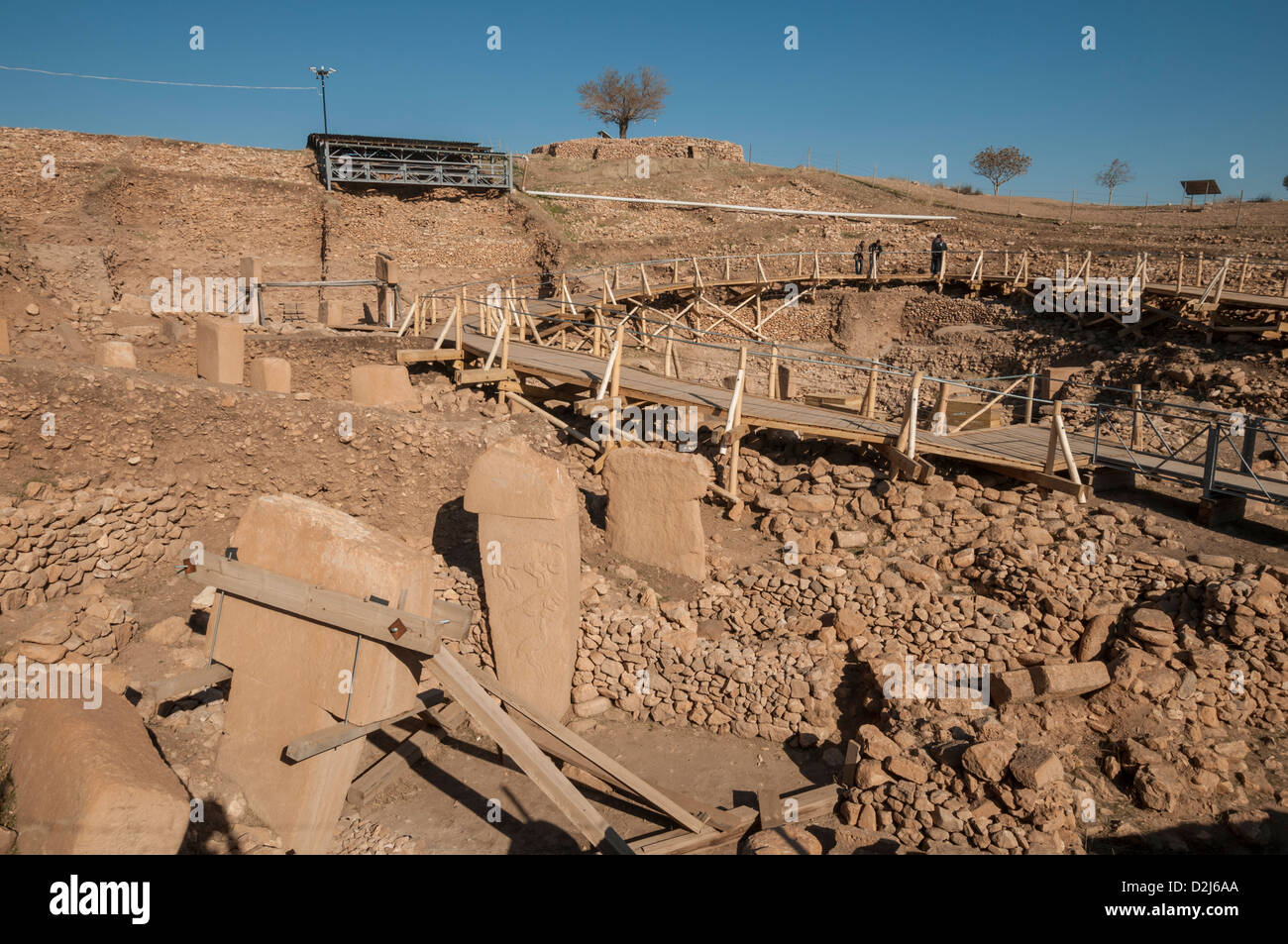 GobekliTepe,Neolitico hilltop santuario eretto sulla cima di una montagna cresta in Anatolia sudorientale regione della Turchia Foto Stock