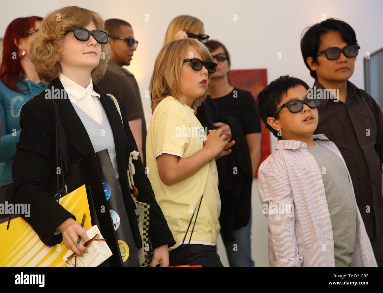Berlino, Germania, i visitatori a IFA con occhiali 3D Foto Stock