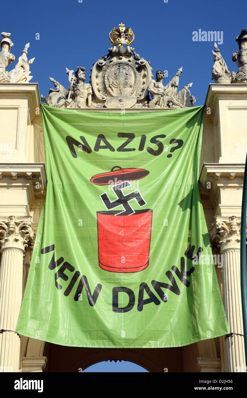 Potsdam, Tedesco Schlad, banner con la scritta: nazisti? No grazie Foto Stock