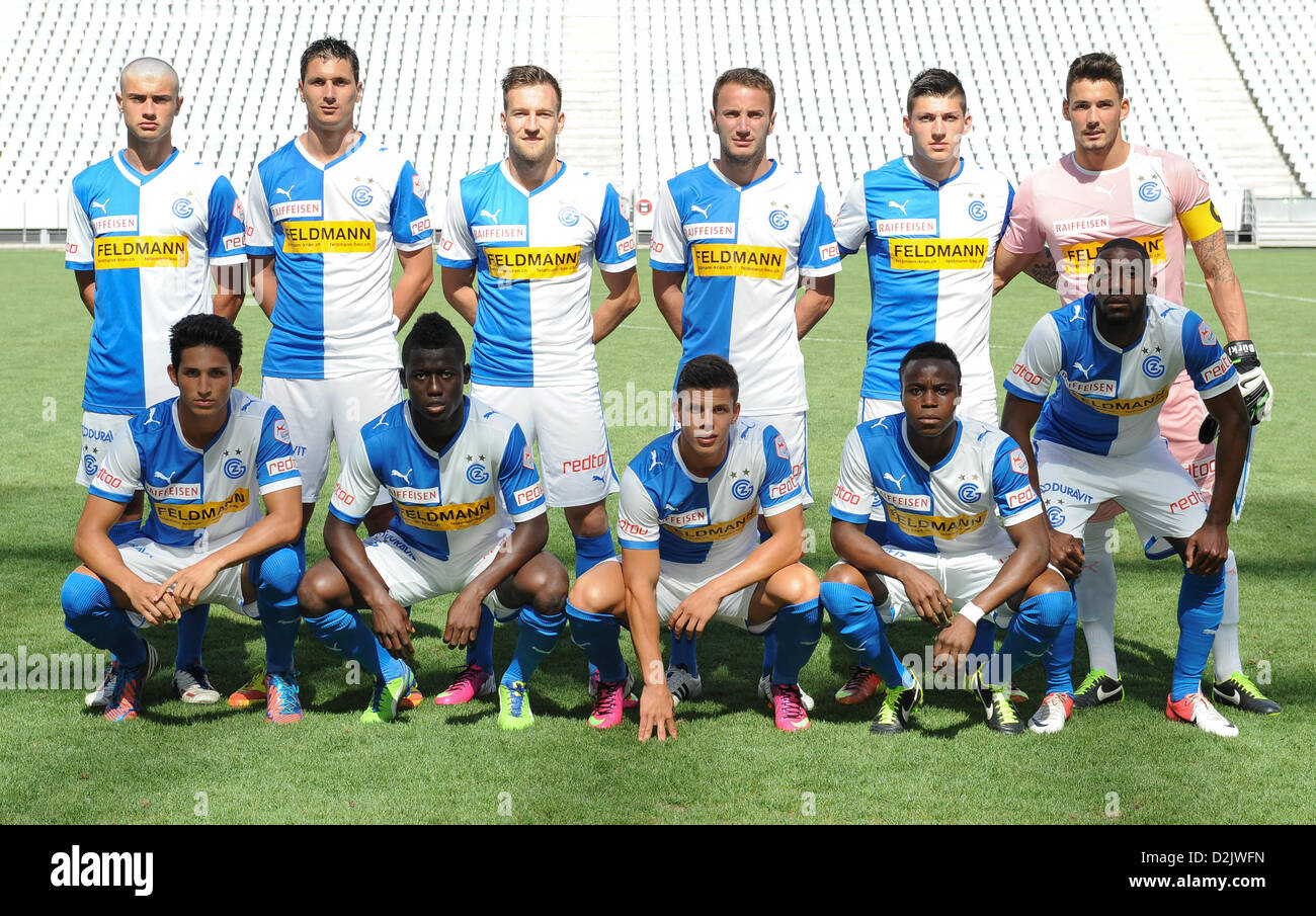 CAPE Town, Sud Africa - Sabato 26 gennaio 2013, Team Grasshopper Club Zurigo durante il soccer/partita di calcio Grasshopper Club Zurigo (Svizzera) e Ajax Cape Town a Cape Town Stadium. Foto di Roger Sedres/ImageSA/ Alamy Live News Foto Stock