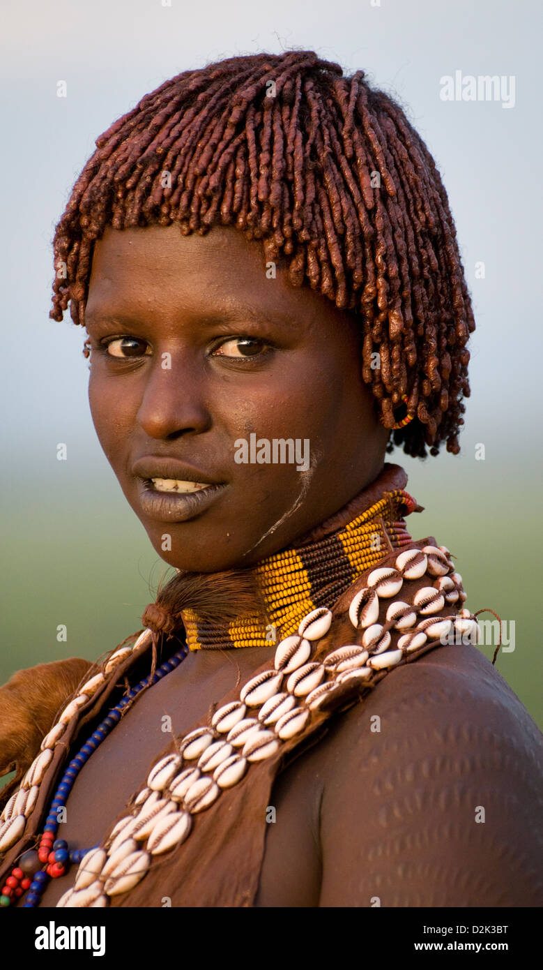 Ritratto di Hamar donna con bordatura e ocred capelli-close up Foto Stock
