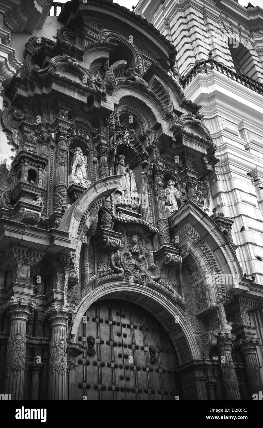 Lima, Convento de San Fransisco, chiesa, catacombe, metropolitana, parete astratta, museo del convento de san francisco de Foto Stock