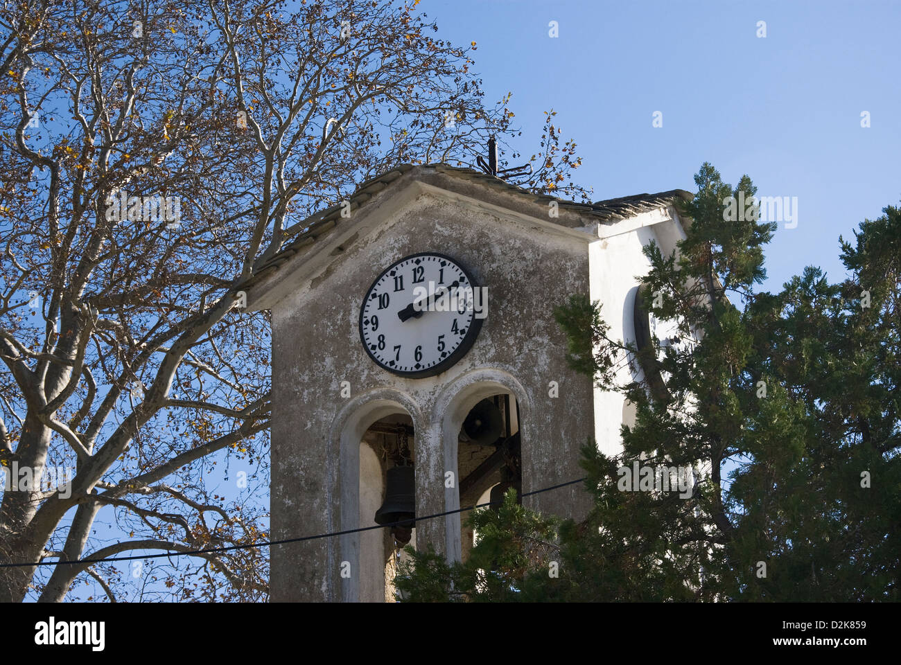 Il campanile di una vecchia chiesa greco-ortodossa Foto Stock